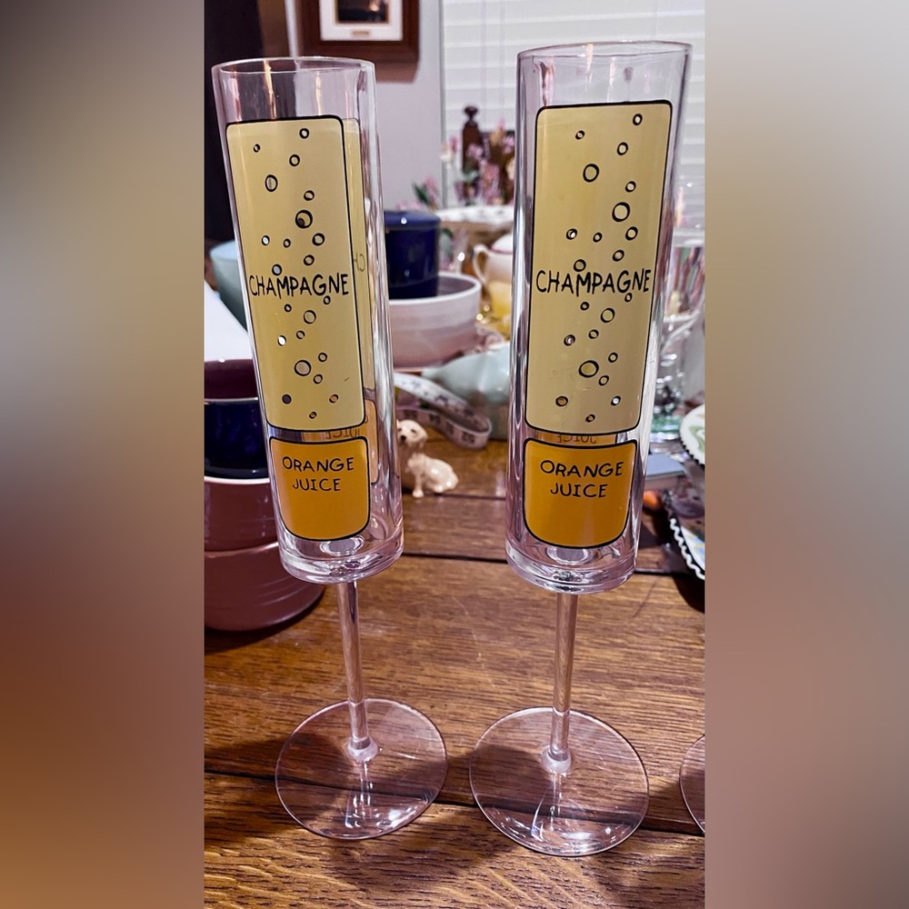 Champagne & Orange Juice Acrylic Champagne Flutes - Set of 4 - Picture 3 of 11